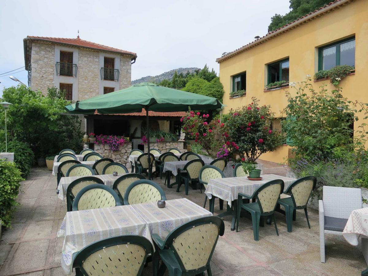 Hostellerie Aspremont エクステリア 写真